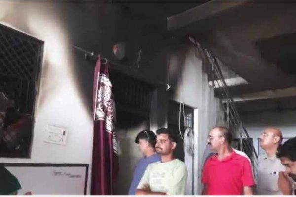 सनशाइन फ्यूचर एकेडमी में कल देररात्रि को लगी आग