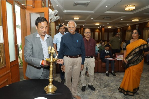 फैक्ट चैक करने के बाद ही खबर प्रसारित करना चाहिए : संचालक जनसंपर्क गुप्ता