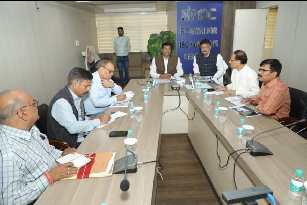 साडा क्षेत्र को पायलट प्रोजेक्ट की तर्ज पर विकसित करने पर दिया जोर