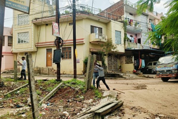 महलगांव क्षेत्र में स्थित सरकारी जमीन से हटवाए बेजा कब्जे