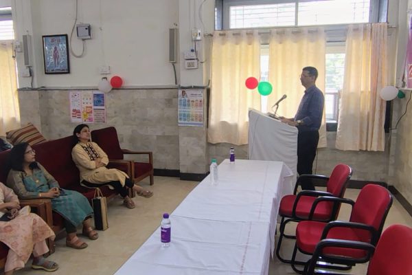 रेलवे अस्पताल भोपाल में सतर्कता जागरूकता अभियान के तहत संगोष्ठी आयोजित