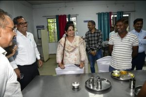 पश्चिम मध्य रेलवे जीएम का दौरा