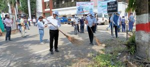 भोपाल डीआरएम द्वारा स्वच्छता अभियान