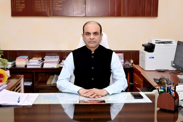 पर्यावरण संरक्षण के पथ पर अग्रसर झाँसी रेल मंडल, डीजल उपयोग को किया जा रहा कम: डीआरएम सिंह