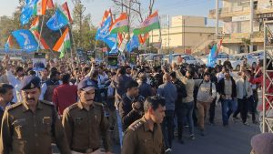 एनएसयूआई का पैदल मार्च