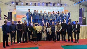 मेले में वायु सेवा की प्रस्तुति